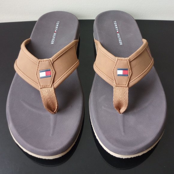 Tommy Hilfiger Men\'s Serio Lightweight Flip Flop Sandals in Nice Light Natural main image 10